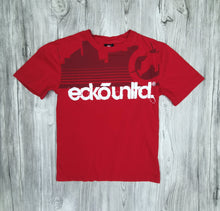 Load image into Gallery viewer, BOY SIZE SMALL (5/6 YEARS) - ECKO UNLIMITED, Graphic Cotton T-shirt EUC B49