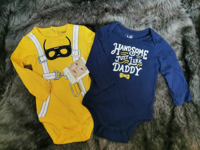 BABY BOY SIZE 6/12 MONTHS - Baby GAP & PEKKLE, 2 Pack Graphic Onesies NWT / EUC B50