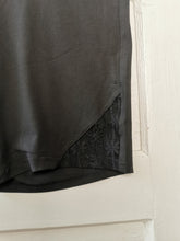 Load image into Gallery viewer, WOMENS PLUS SIZE XXL (18/20) - CREAM, Buttery Soft, Black Athletic Shorts NWT B58