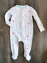 Load image into Gallery viewer, UNISEX SIZE 6/9 MONTHS - Baby GAP, Soft Graphic Sleep &amp; Play Onesie VGUC B32