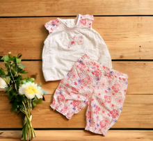 Load image into Gallery viewer, BABY GIRL SIZE 6/9 MONTHS - BABY BELL, Matching 2 Piece Floral Outfit EUC B36