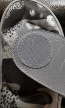 Load image into Gallery viewer, WOMENS SIZE 8 US - UNDER ARMOUR Adjustable Velcro Slide Sandals EUC B60