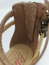 Load image into Gallery viewer, GIRL SIZE 1 YOUTH - BLOWFISH, Gladiator Sandals EUC B59