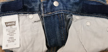 Load image into Gallery viewer, BOY SIZE 5 YEARS - LEVI&#39;S 505, Regular Fit Jeans EUC B48