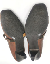 Load image into Gallery viewer, WOMENS SIZE 7.5 US (38) - SPRING, Mary Jane Heeled Shoes VGUC B60