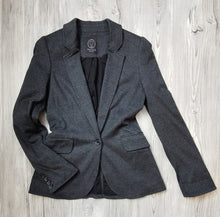 Load image into Gallery viewer, WOMENS SIZE 0 ARITZIA TALULA BLAZER EUC - Faith and Love Thrift