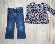 Load image into Gallery viewer, GIRL SIZE 3-4 YEARS MIX N MATCH OUTFIT EUC - Faith and Love Thrift
