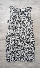 Load image into Gallery viewer, WOMENS SIZE 10P - LOFT Fitted Dress, Boatneck EUC - Faith and Love Thrift