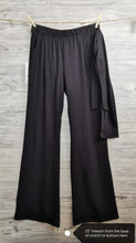 Load image into Gallery viewer, WOMENS SIZE SMALL - MELISSA NEPTON, Designer Fashion, CLYDE Black Wide Leg Trousers (Tall) NWT - Faith and Love Thrift