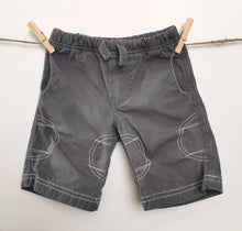 Load image into Gallery viewer, BOY SIZE 2T YEARS - HANNA ANDERSON SHORTS EUC - Faith and Love Thrift
