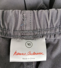 Load image into Gallery viewer, BOY SIZE 2T YEARS - HANNA ANDERSON SHORTS EUC - Faith and Love Thrift