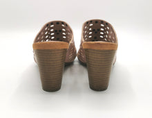 Load image into Gallery viewer, WOMENS SIZE 6.5 M - Baretraps Charlisa Light Pink Sandals VGUC - Faith and Love Thrift