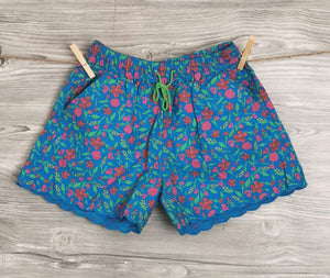 WOMENS SIZE XS or TEEN GIRL - UNITED COLORS OF BENETTON Floral Shorts EUC - Faith and Love Thrift