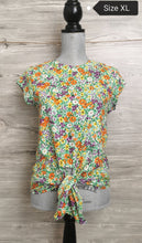 Load image into Gallery viewer, GIRL SIZE(S) MEDIUM, LARGE & EXTRA LARGE - DEX Floral Dress Shirt NWT - Faith and Love Thrift
