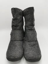 Load image into Gallery viewer, WOMENS SIZE 6 - WINTER ANKLE BOOTS EUC - Faith and Love Thrift
