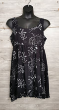 Load image into Gallery viewer, WOMENS SIZE LARGE - GUILTY, Babydoll, Black & White Floral Tank Dress NWT