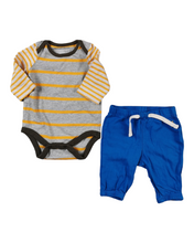 Load image into Gallery viewer, BABY BOY SIZE 0/3 MONTHS - Baby GAP, 2 Piece Mix N Match Outfit EUC B14