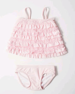 BABY GIRL SIZE 3 MONTHS - Kate Mack (Dipped in Ruffles) 2 pc Tankini.

Enhanced with ruffles, pale pink and fully lined.

Lovely little swimsuit that's perfect for your little girl.  Excellent preloved condition (like new)

Fabric Content: Nylon/spandex

