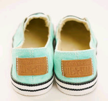 Load image into Gallery viewer, GIRL SIZE 5 YOUTH - CONVERSE, All Star Slip-on Low Top Shoes EUC B2