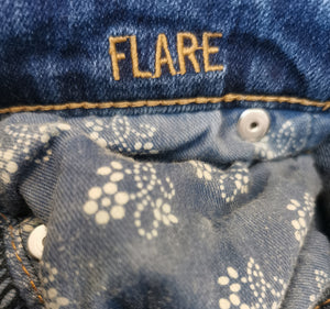 GIRL SIZE 7 YEARS - AMERICAN EAGLE, Flarred Fit Jeans EUC B55