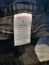 Load image into Gallery viewer, GIRL SIZE 9 YEARS - GYMBOREE, Soft Cotton, Flarred Jeans EUC B55