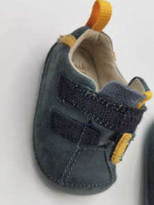BABY BOY SIZE 2.5 (3/6 MONTHS) - CLARK'S, Infant Walking Shoes EUC B59