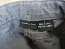 Load image into Gallery viewer, BOY SIZE 7 YEARS - CALVIN KLEIN, Cotton Shorts EUC B44