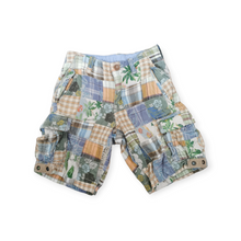 Load image into Gallery viewer, BOY SIZE 7 YEARS - GAP Kids, Patchwork Cargo Shorts EUC B44