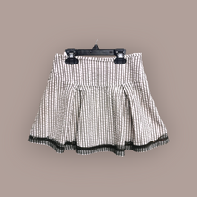 Load image into Gallery viewer, GIRL SIZE 8 YEARS - CHILDREN&#39;S PLACE, Pleated Skirt VGUC