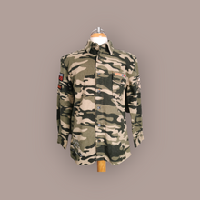 Load image into Gallery viewer, BOY SIZE MEDIUM (10/12 YEARS) - MCGR, Long-sleeved Flannel Top VGUC B3