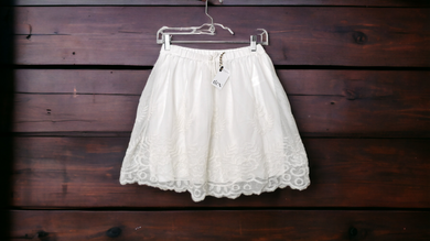 WOMENS SMALL/MEDIUM or GIRLS SIZE LARGE (12/14 YEARS) DEX, Beautiful Lace Boho Skirt NWT B51