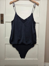 Load image into Gallery viewer, WOMENS SIZE XL - Scotch &amp; Soda, Maison, ALOHA HULA V-neck bodysuit EUC B63