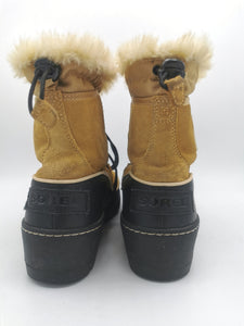 WOMENS SIZE 9.5 US - SOREL, Tan / Black Suede Waterproof Winter Boots EUC B60