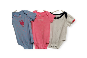 BABY GIRL SIZE(S) 6/9 MONTHS - 3 PACK, Graphic Onesie T-Shirts EUC B47