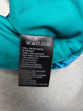 Load image into Gallery viewer, WOMENS SIZE SMALL TO MEDIUM, Staring at Stars, Crop Top (New) B63