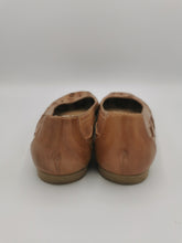 Load image into Gallery viewer, WOMENS SIZE 8M - JESSICA Sport, Leather Bohemian Flats &#39;Katelyn&#39; NWB B60