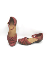 Load image into Gallery viewer, WOMENS SIZE 7.5 - CLARK'S Bendables Mary Jane Sandals EUC B61
