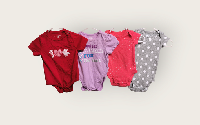 BABY GIRL SIZE(S) 3/6 MONTHS - 4 PACK, Graphic Onesie T-Shirts EUC B47