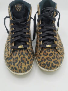 WOMENS SIZE 8 US - NIKE High Top Blazer Inspired Golf Shoes Leopard Print EUC B60