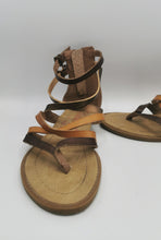 Load image into Gallery viewer, GIRL SIZE 1 YOUTH - BLOWFISH, Gladiator Sandals EUC B59