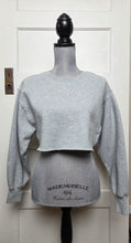 Load image into Gallery viewer, WOMENS SIZE SMALL - TNA ARITZIA Cozy Boyfriend Cropped Crew Sweatshirt, Grey EUC B63