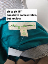 Load image into Gallery viewer, WOMENS SIZE SMALL TO MEDIUM, Staring at Stars, Crop Top (New) B63