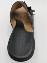 Load image into Gallery viewer, WOMENS SIZE 7 -  ROBERTO MANNI COMFORT Black wedge slide sandals EUC B61