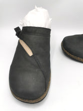 Load image into Gallery viewer, WOMENS SIZE 7 - Teva 'de La Vina' Mule EUC B61