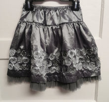 Load image into Gallery viewer, GIRL SIZE 6X JONA MICHELLE SKIRT EUC - Faith and Love Thrift