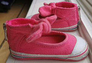BABY GIRL SIZE 6-12 MONTHS JUICY COUTURE SHOES VGUC - Faith and Love Thrift
