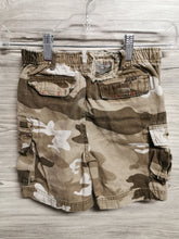 Load image into Gallery viewer, BOY SIZE 4T CHILDREN&#39;S PLACE CARGO SHORTS EUC - Faith and Love Thrift