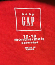 Load image into Gallery viewer, BOY 12-18 MOS BABYGAP GRAPHIC TEE - LIKE NEW CONDITION - Faith and Love Thrift
