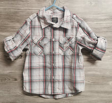 Load image into Gallery viewer, BOY SIZE 4-5 YEARS H&amp;M DRESS SHIRT EUC - Faith and Love Thrift