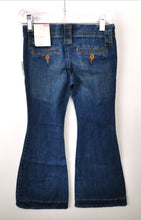 Load image into Gallery viewer, GIRL SIZE 6 YEARS OLD NAVY &#39;THE DARLING&#39; FLARRED LOW-RISE JEANS NWT - Faith and Love Thrift